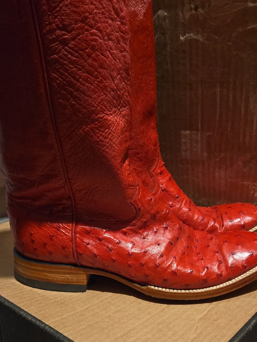 Red Oostrich men's Western Cowboy Boots - Stylish Leather Pull-On - Picture 3 of 5
